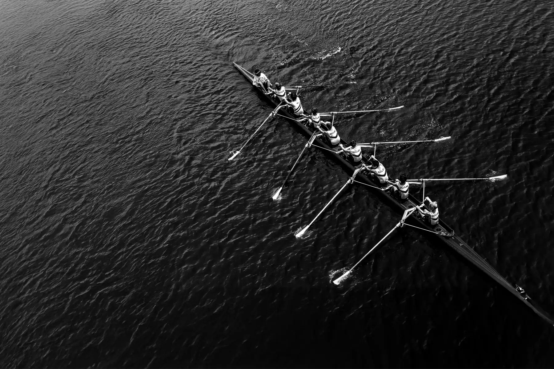Rowing crew in sync